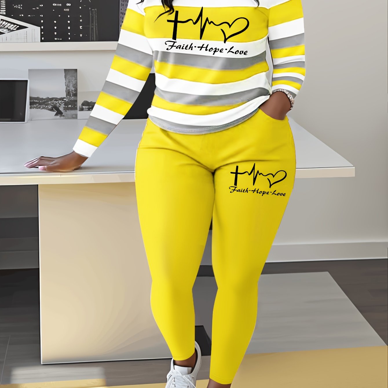 Plus Size Heart & Letter Print Two-piece Set Outfit