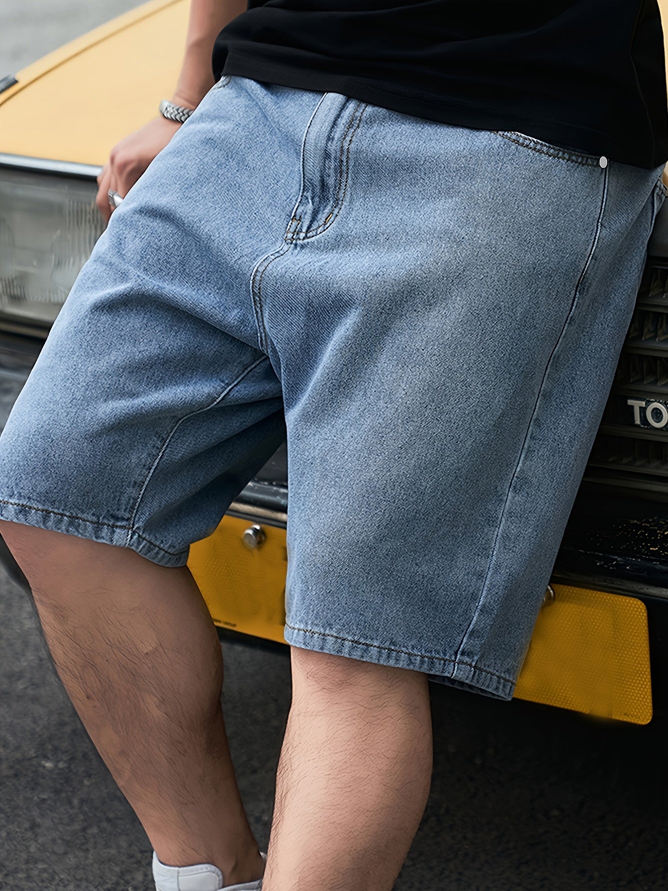 Men's Slim Fit Denim Shorts Casual Mid-Length Straight Leg Jeans with Pockets Cotton Blend Machine Washable Solid Color Perfect for Summer Outings Jean Shorts