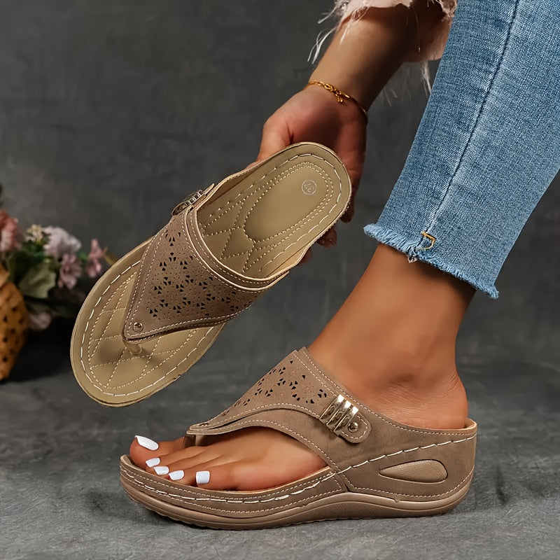 Retro Minimalist Women's Flip Flops Soft Lightweight Sandals