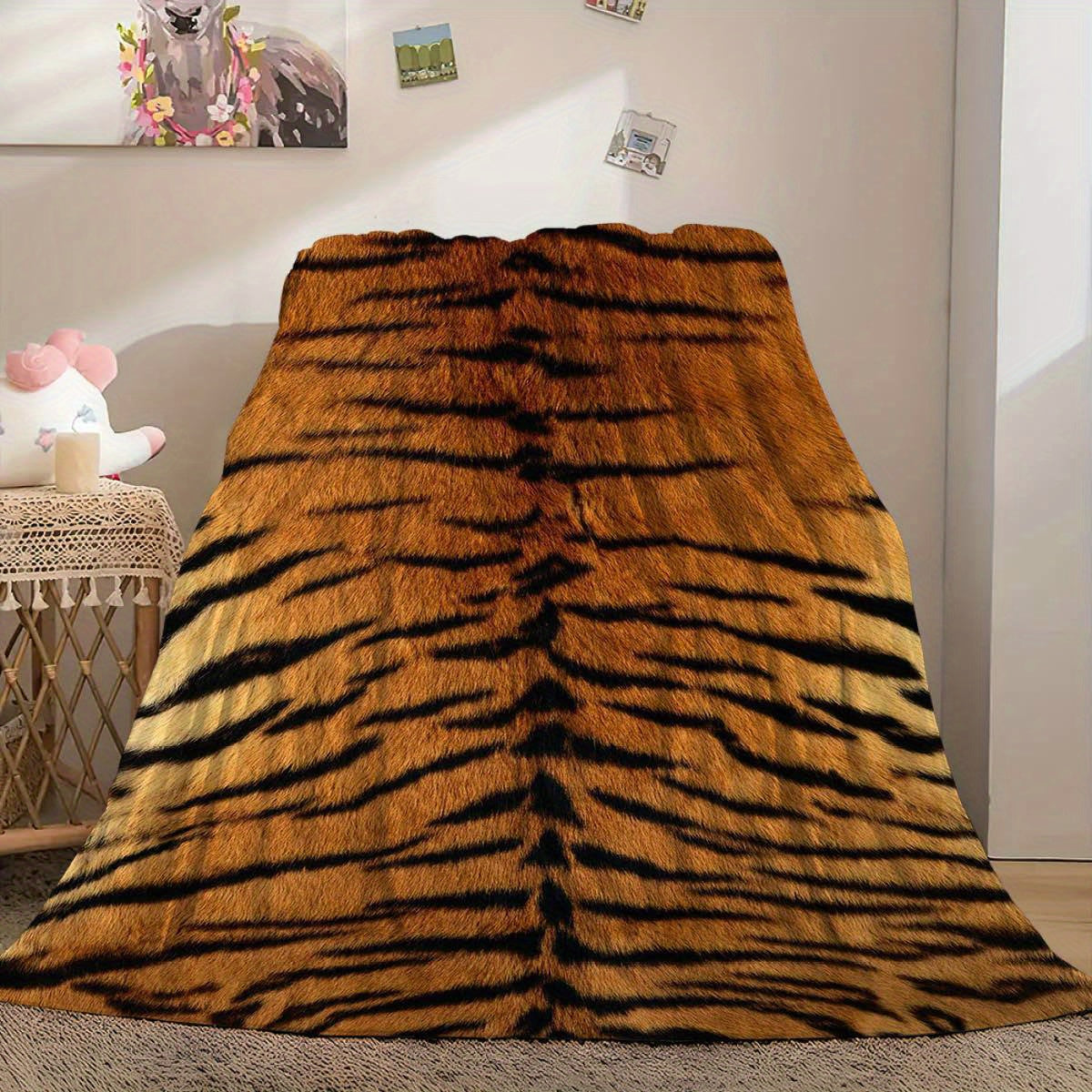 1pc Cozy Tiger Fur Print Blanket - Soft All Season Throw