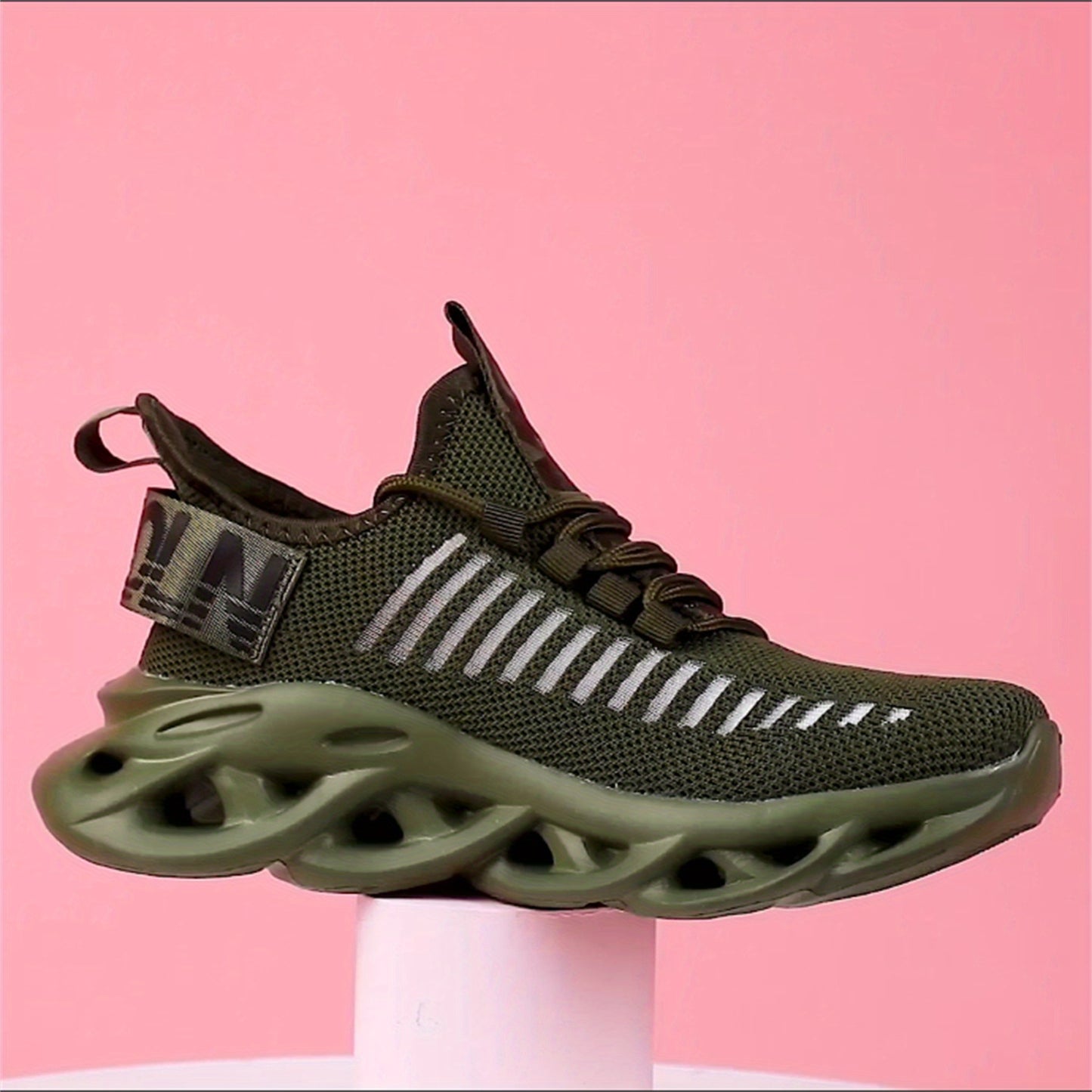 Men's Wide Fit Casual Shoes with Roomy Toe Box for Comfort