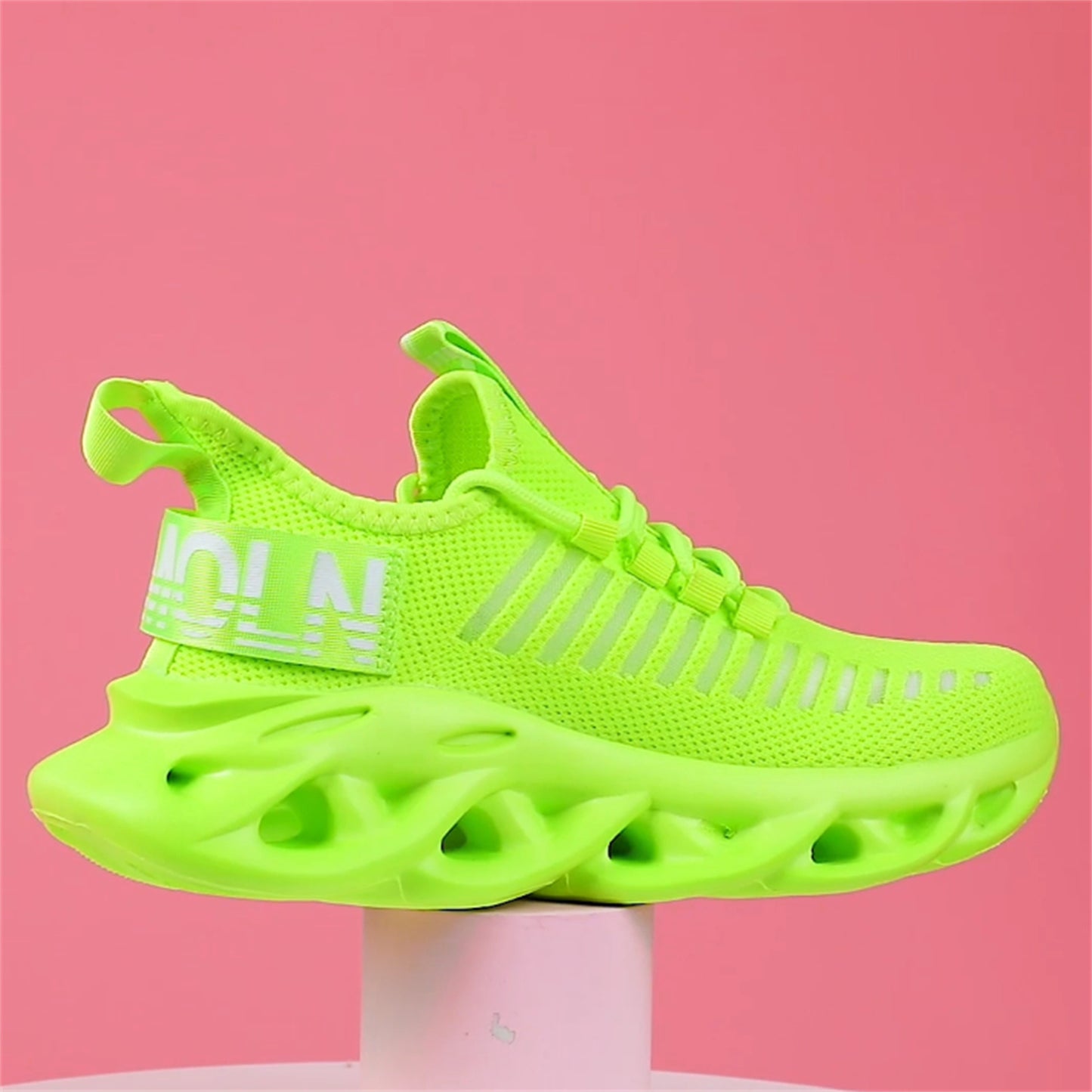 Men's Wide Fit Casual Shoes with Roomy Toe Box for Comfort