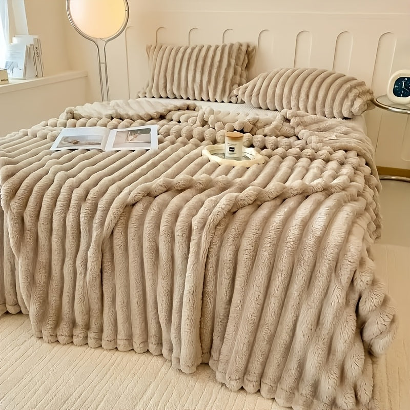 Luxurious Faux Rabbit Fur Throw Blanket - Soft, Warm, Cozy