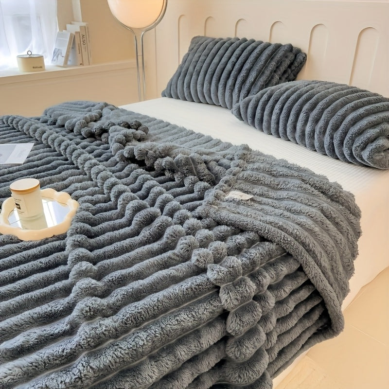 Extra Large Blanket 90 In * 78 In Thickened Soft Faux Rabbit Hair