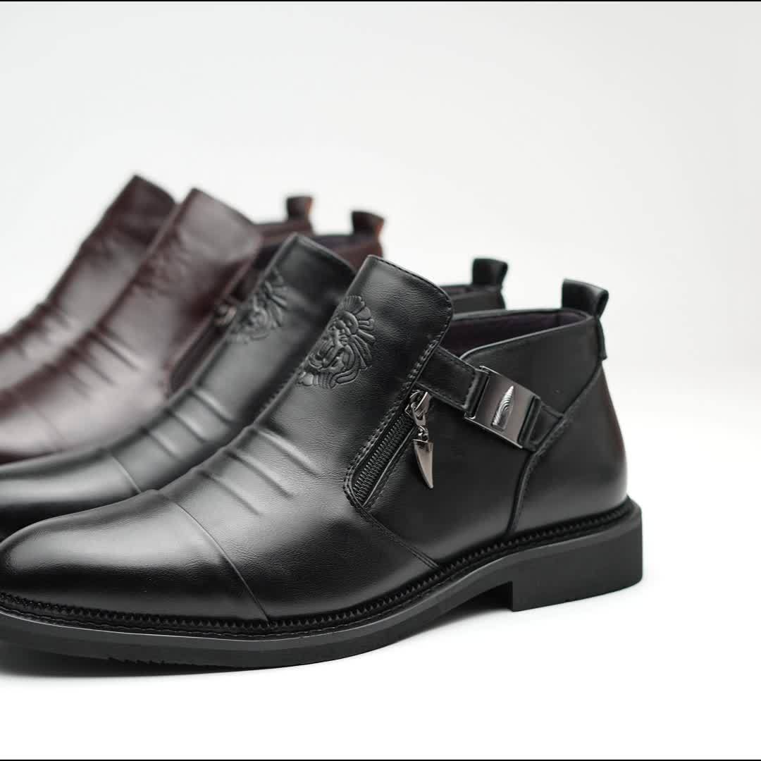 Men's Elegant Black Ankle Boots with Embossed Lion Design