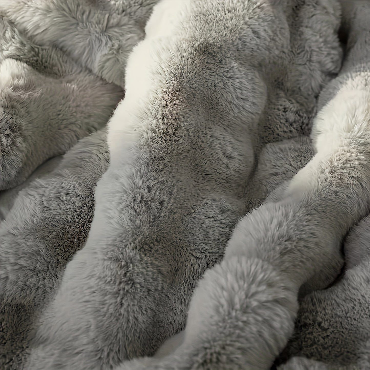 1pc Cozy Faux Rabbit Fleece Blanket - Soft And Warm Throw