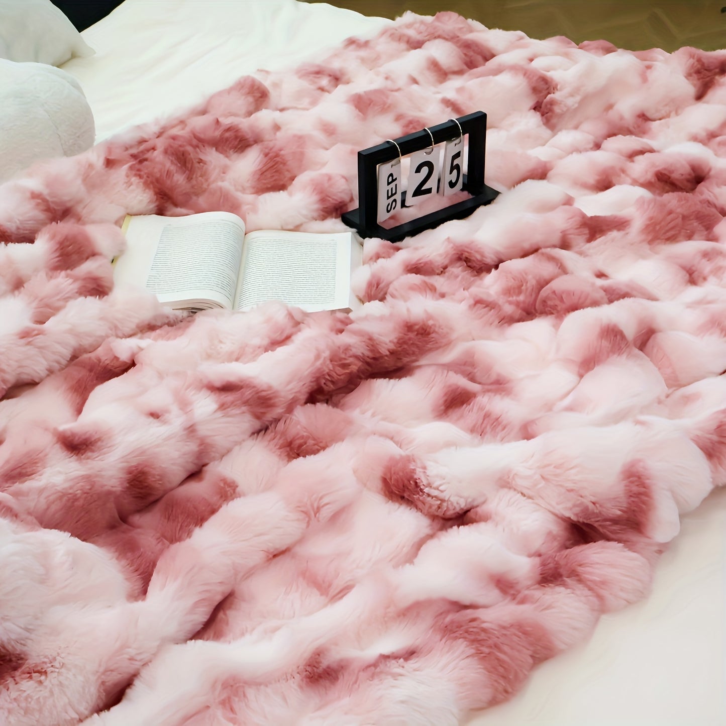Cozy Faux Rabbit Soft, Warm Fleece Blanket for All Seasons